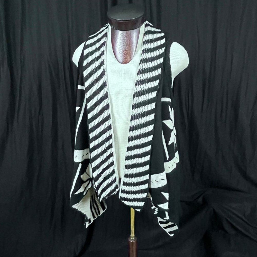 John Paul Richards Sleeveless‎ Aztec/Southwestern Cardigan Vest size 1X